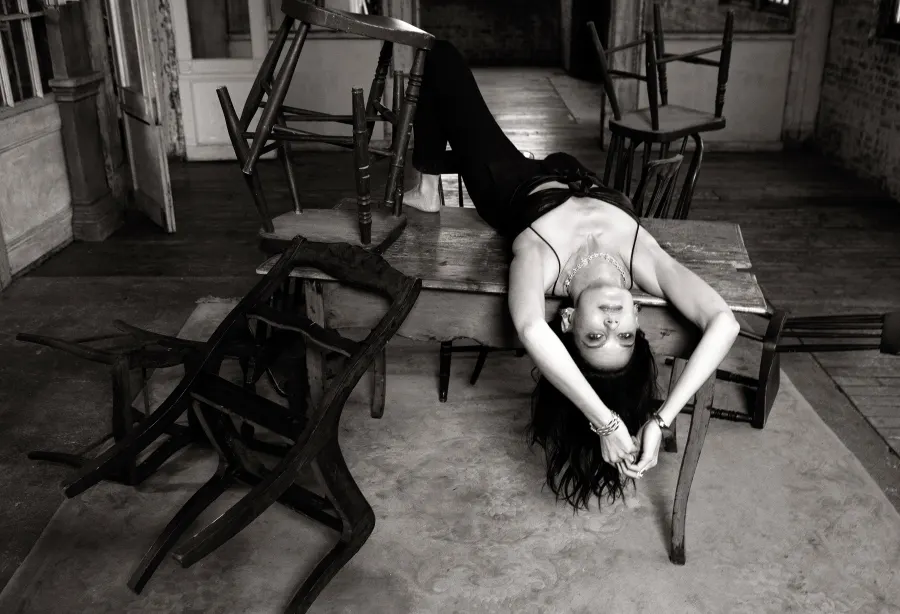 Katie Holmes Stays Positive With the Help of Her Friends