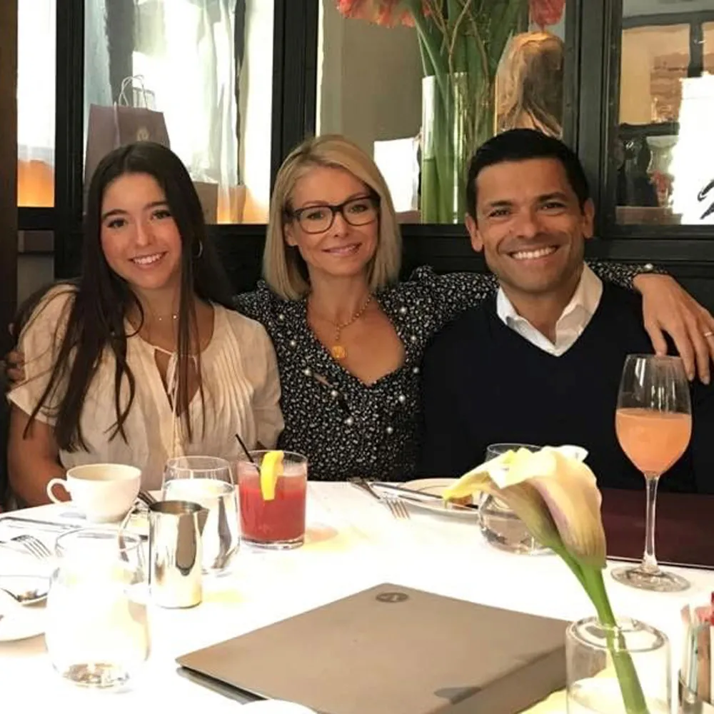 Kelly Ripa and Mark Consuelos&rsquo; Daughter Lola Jokingly Calls Them &lsquo;Absolutely Repulsive&rsquo;