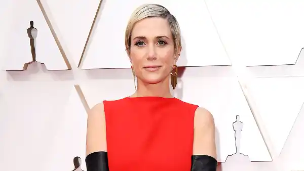 Kristen Wiig Downright Wacky Fashion on the Oscars 2020 Red Carpet