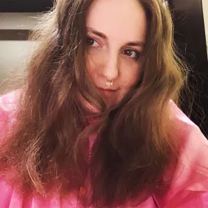 Lena Dunham Gets Candid About Shaving Her Head