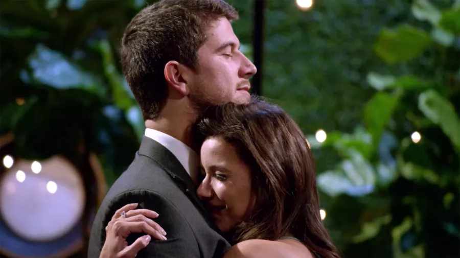 Love Is Blind Amber Barnett