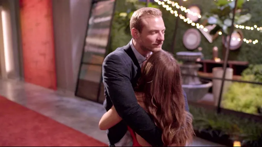 Kelly Kenny Love Is Blind