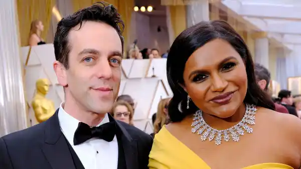 Mindy Kaling B.J. Novak Reunite Oscars 2020 Red Carpet