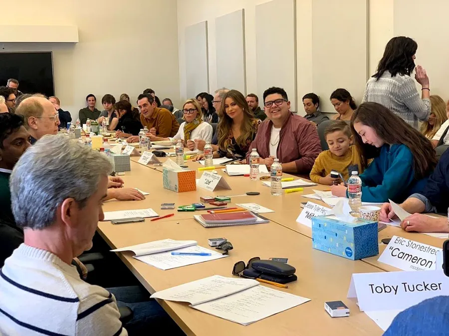 Modern Family Cast Reacts Final Table Read