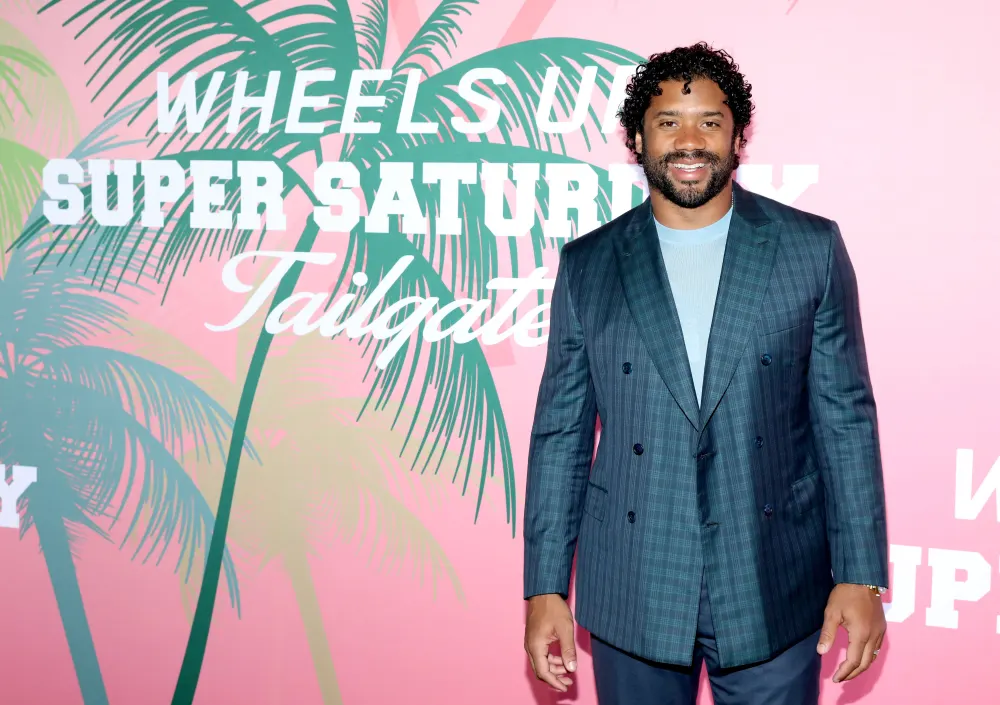 Russell Wilson Reveals How He&rsquo;s &lsquo;Pampering&rsquo; Pregnant Wife Ciara