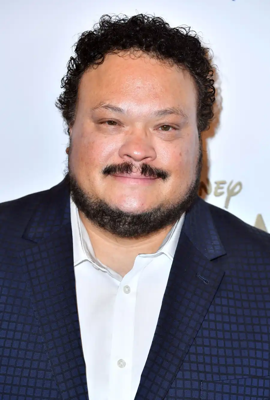 Adrian Martinez Stars Pay Tribute Kirk Douglas After His Death