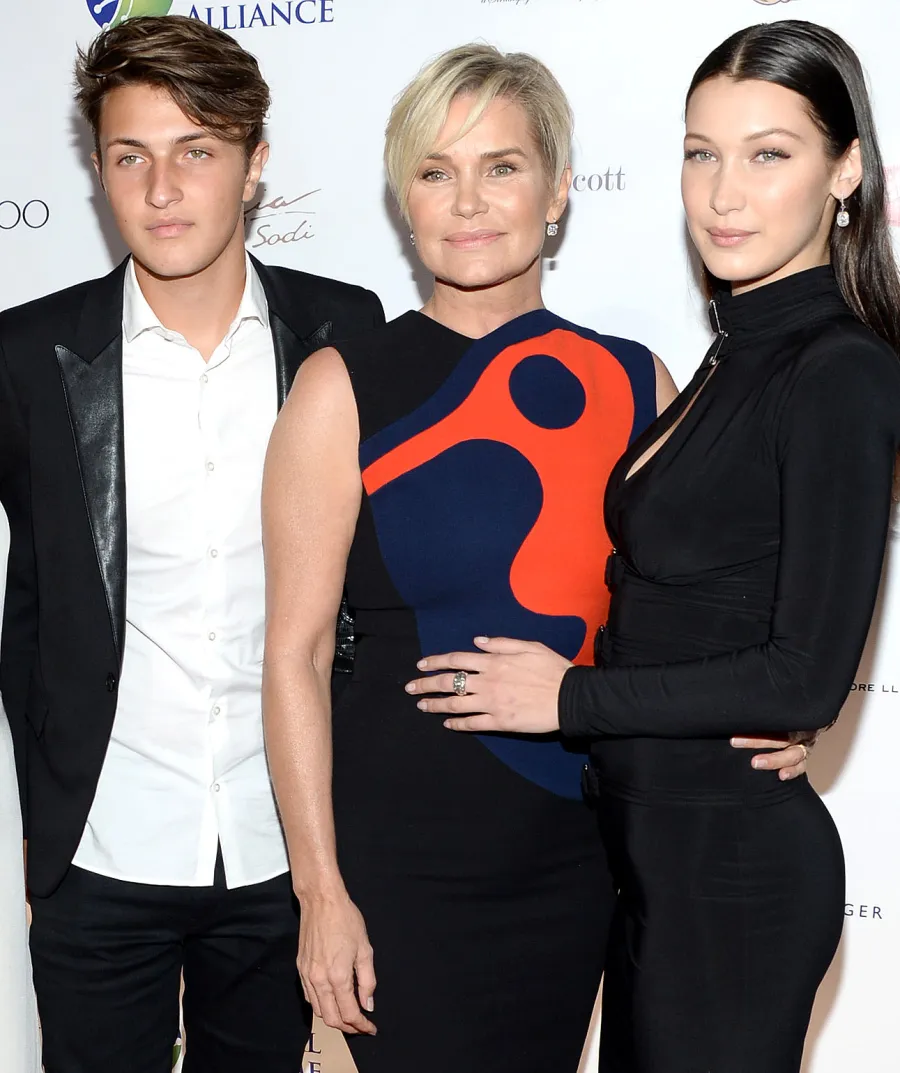 Stars Who’ve Battled Lyme Disease