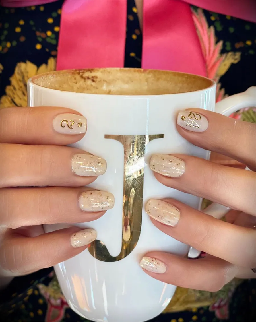 Stylish Tributes To Kobe Bryant - Jennifer Lopez