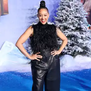 Tia Mowry Hardrict Jumanji Embracing Excess Skin and Stretch Marks After Giving Birth Instagram