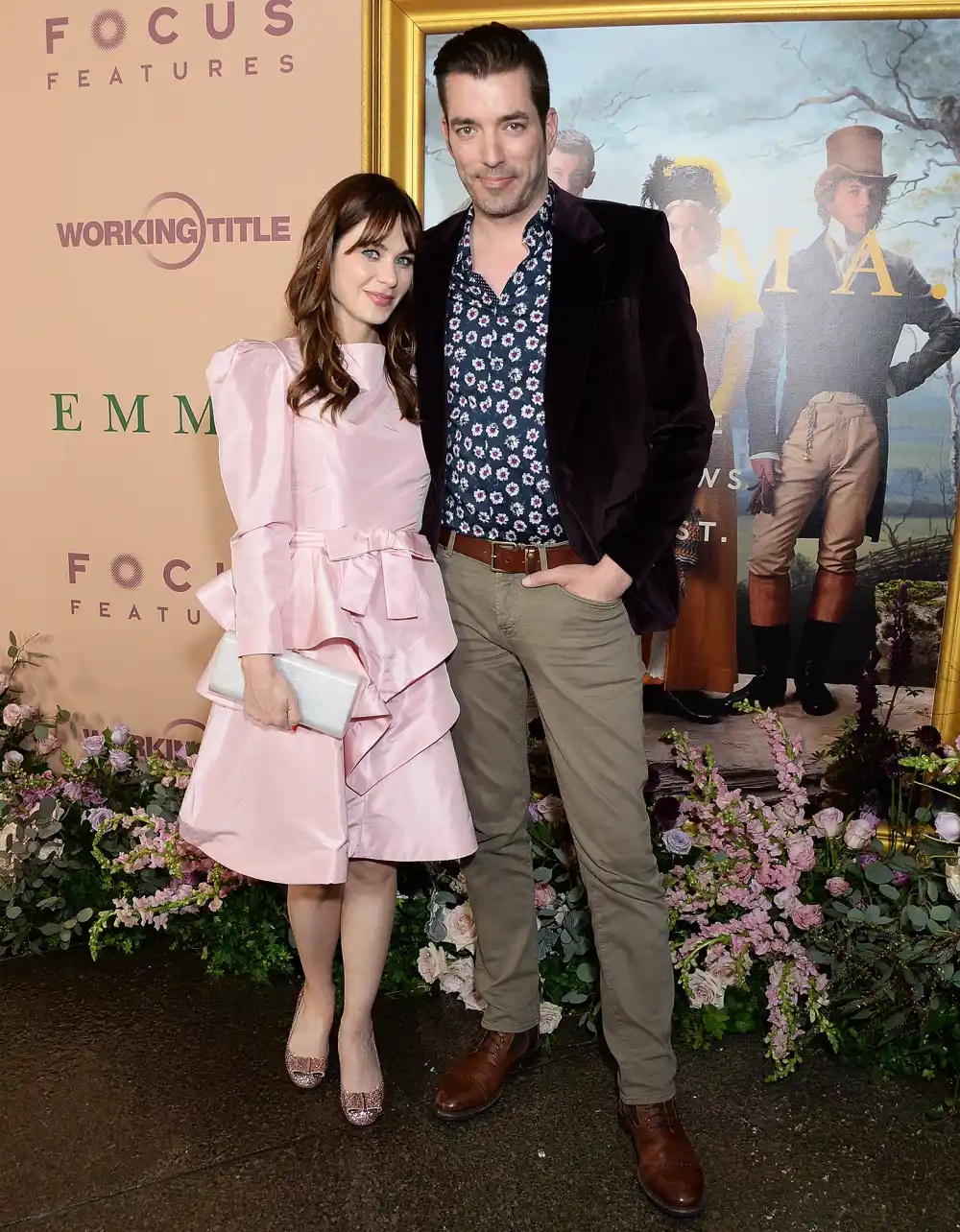 Zooey-Deschanel-Performs-&lsquo;Property-Brothers&rsquo;-Musical-for-BF-Jonathan-Scott
