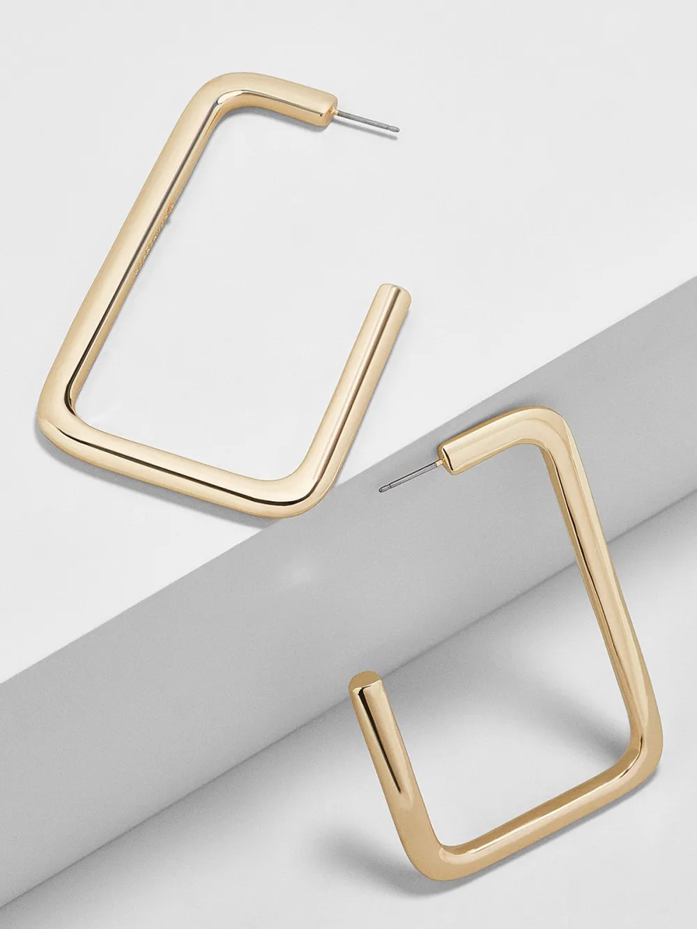 Vanessa Hoop Earrings