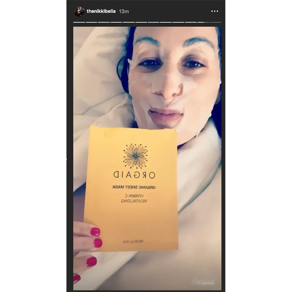 nikki-bella-orgaid-mask