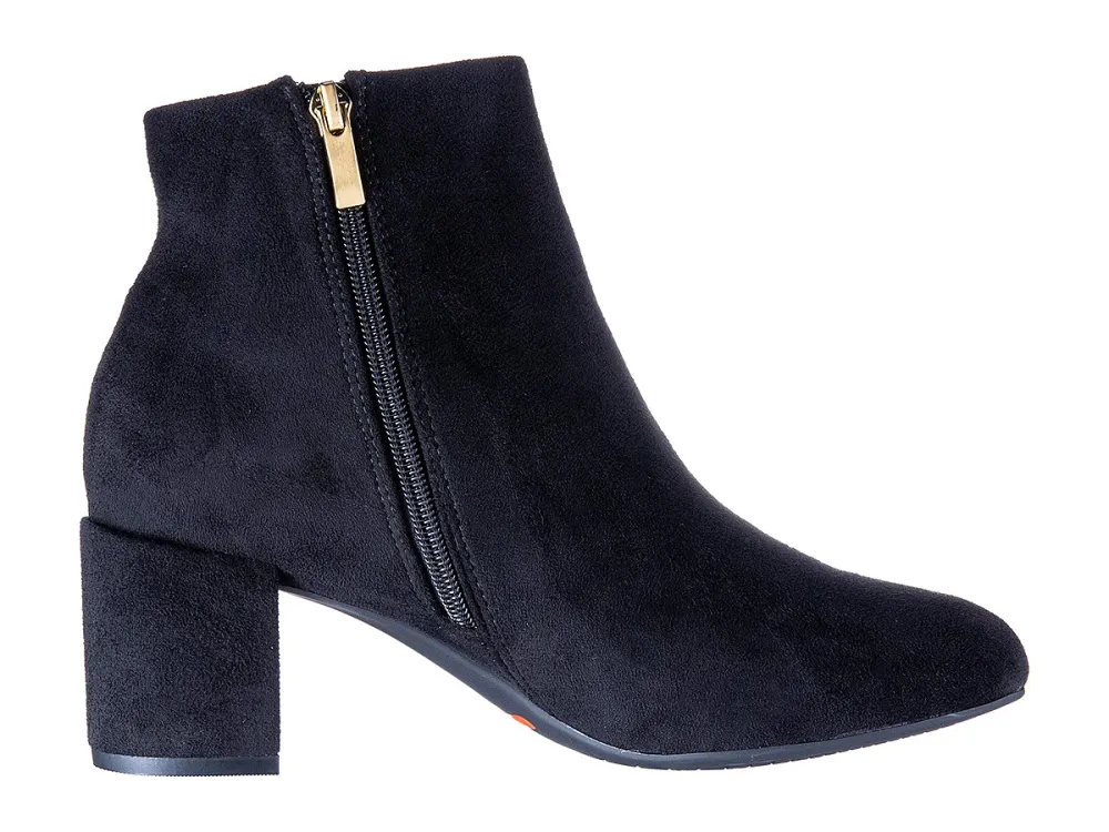 Rockport Total Motion Oaklee Ruffle Boot