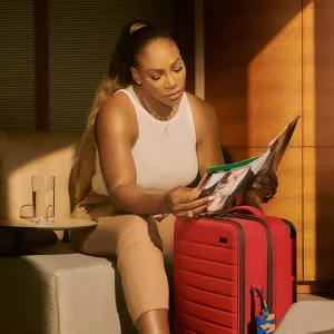 serena-williams-away-luggage