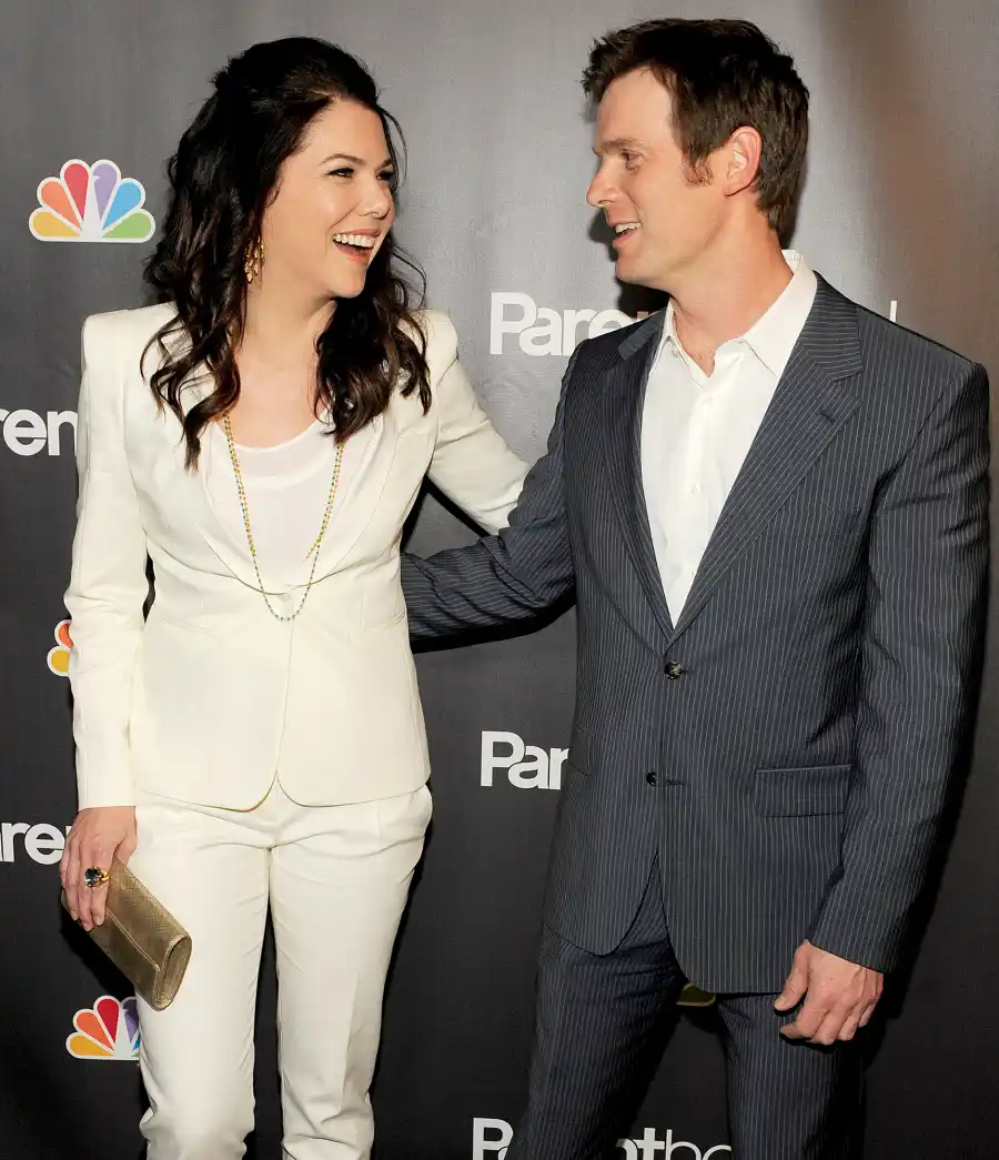4-Begin-dating-Lauren-Graham-and-Peter-Krause