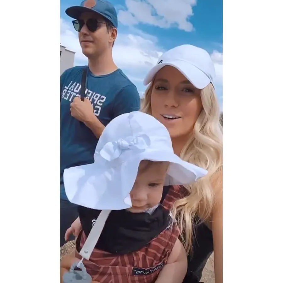 Alessi Album Social Distancing