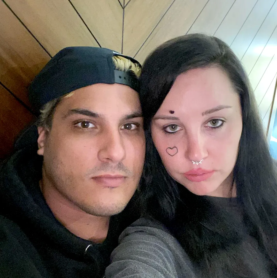 Amanda Bynes Ordered Mental Health Facility After Paul Michael Split