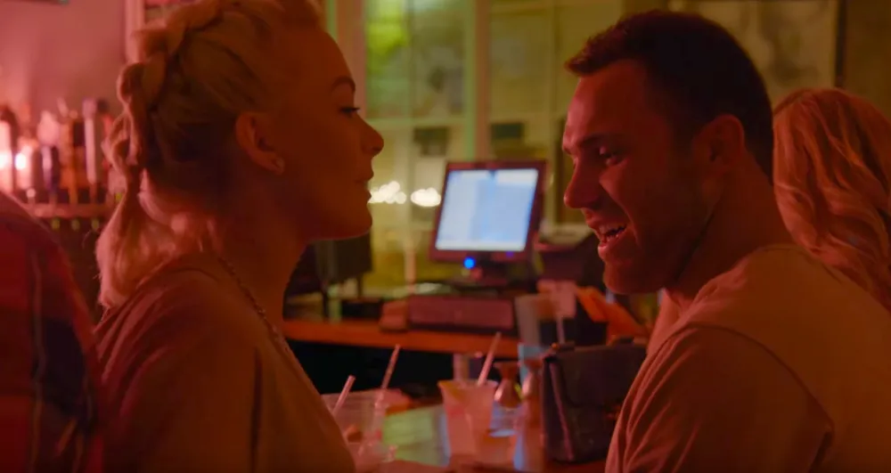 Amanda-Gets-Flirty-With-Alex-in-Front-of-Juliette-Siesta-Key