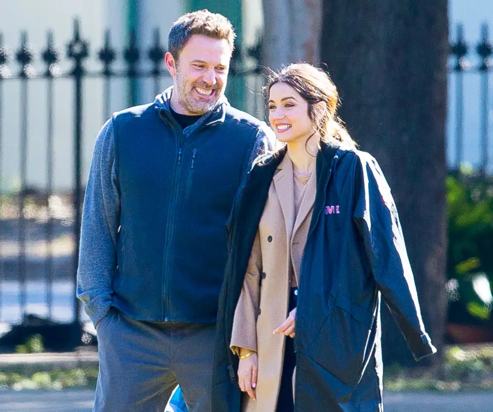 Ana de Armas Shares the Photos Ben Affleck Took of Her on the Beach in Costa Rica