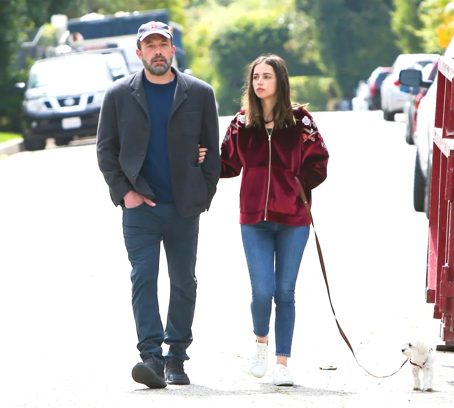 Ben Affleck and Ana de Armas Take a PDA-Filled Stroll in Los Angeles