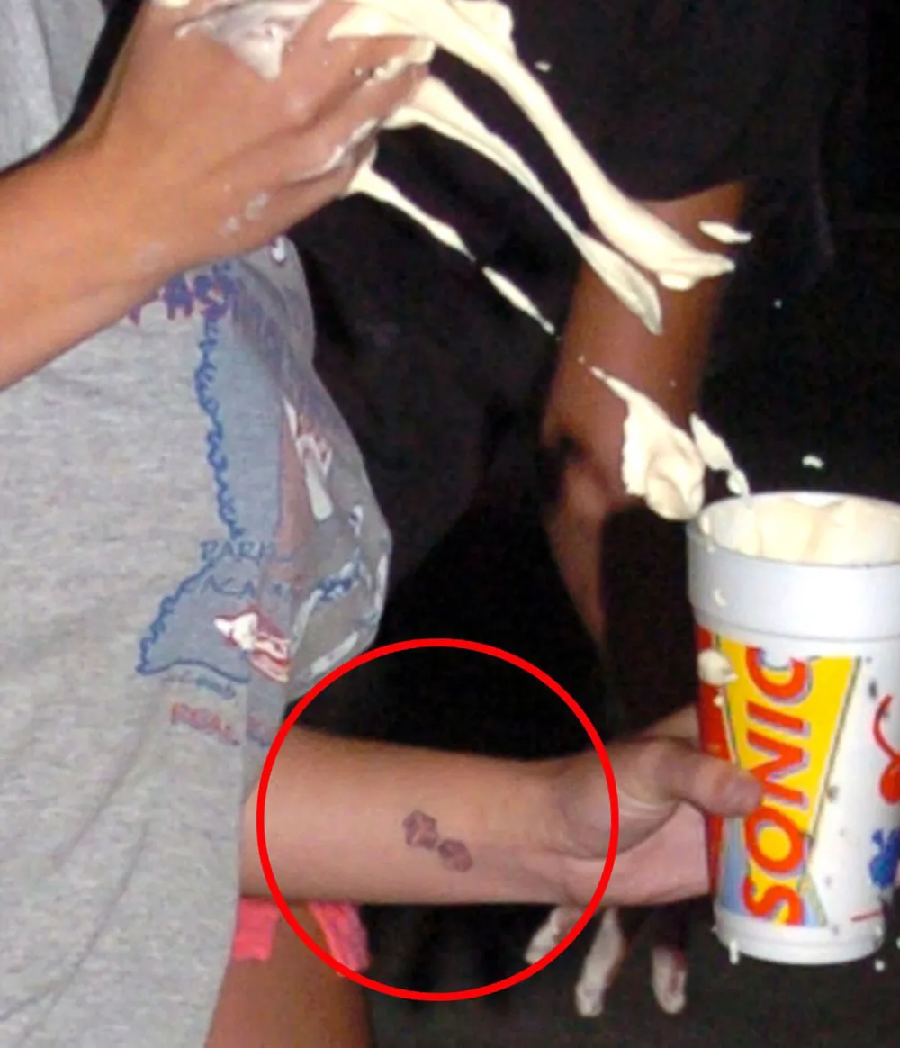 Britney Spears Contemplates Tattoo Removal