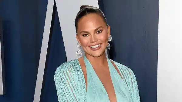 Chrissy Teigen Banana Bread Vanity Fair Oscar Party