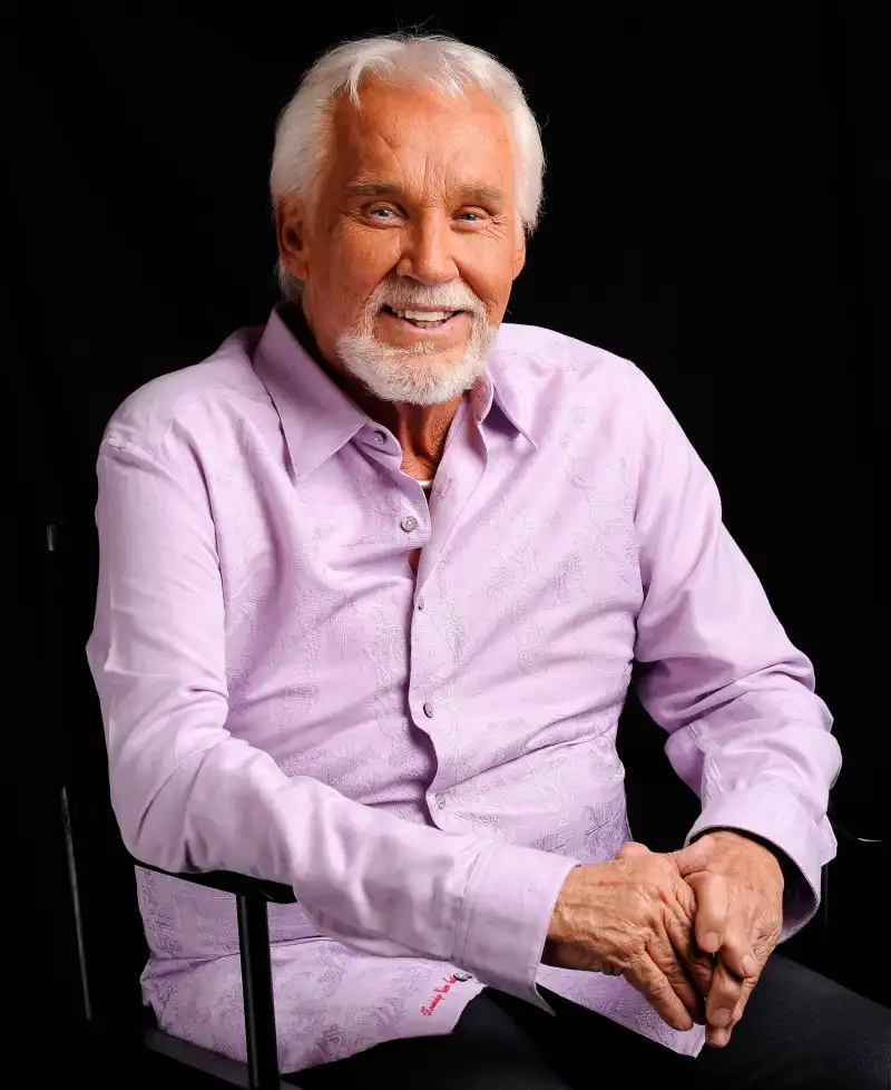 Country Music Legend Kenny Rogers Dies at 81
