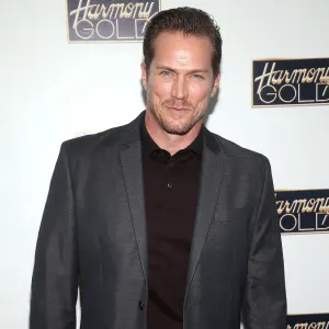 Jason Lewis Plays Coy When Discussing Whether Sex and The City Cast Will Be at His Wedding