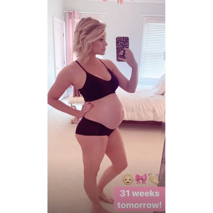 Jenna Cooper baby bump