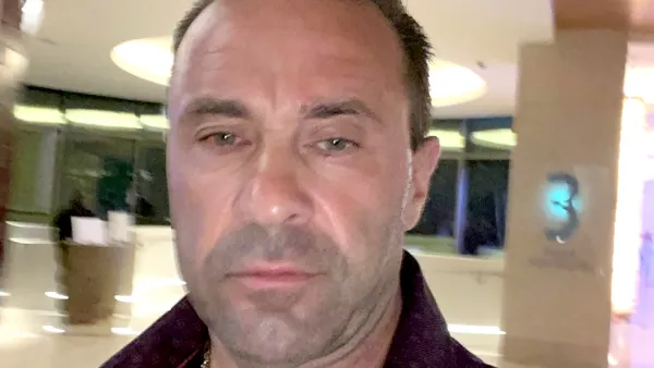 Joe Giudice Makes Food for Isolated People After Criticizing Coronavirus