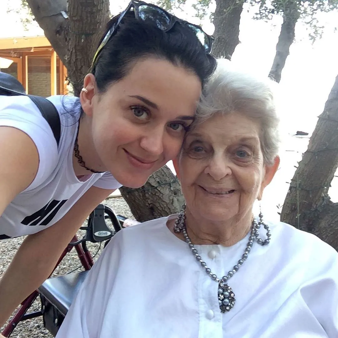 Katy Perry Grandma Ann Hudson Dies