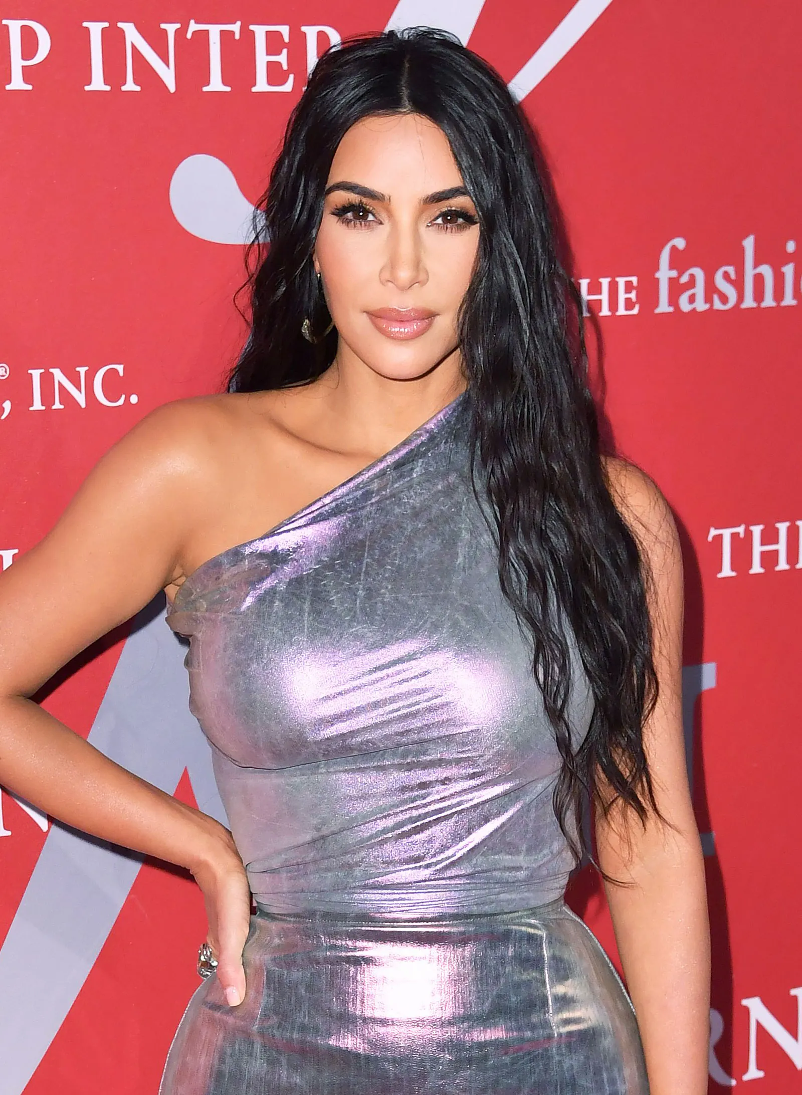 Kim Kardashian Questions Her Beauty Choices in This Epic Throwback