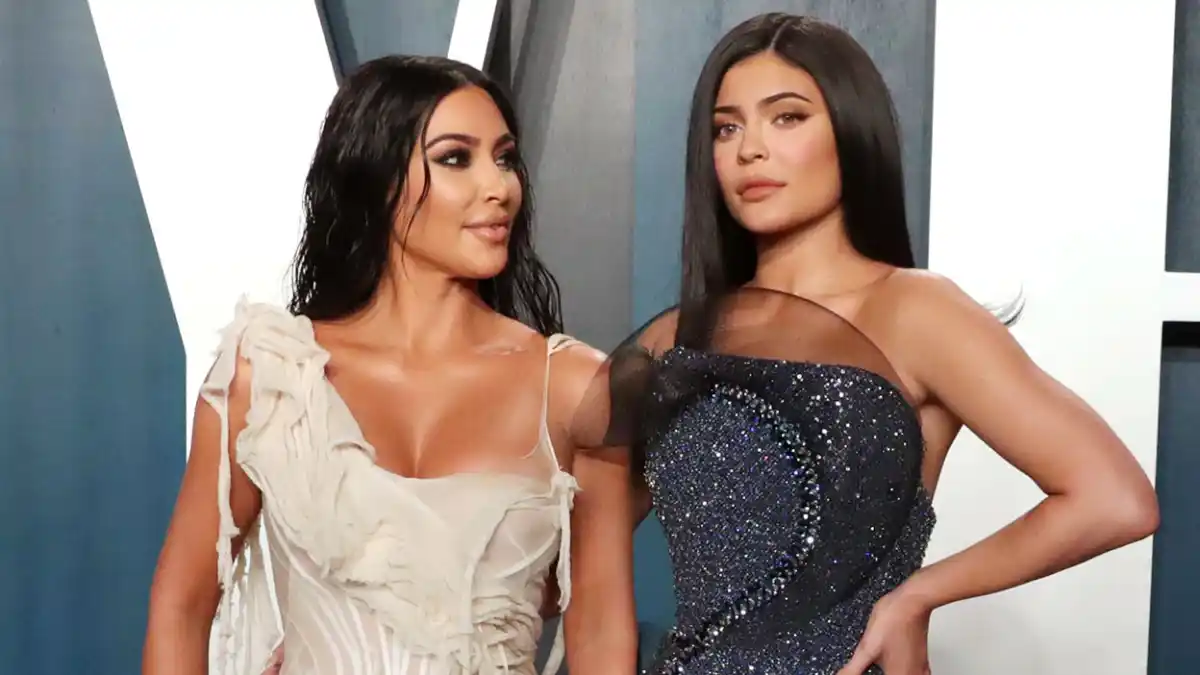 Kim Kardashian and Kylie Jenner Bake the Same Dessert While in Quarantine
