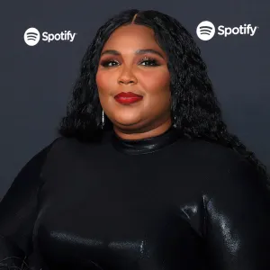 Lizzo Looks Incredible Makeup-Free Dancing With Her Mom in a Towel