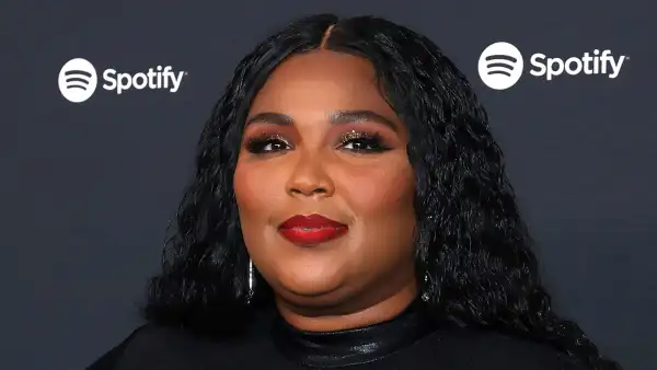 Lizzo Looks Incredible Makeup-Free Dancing With Her Mom in a Towel