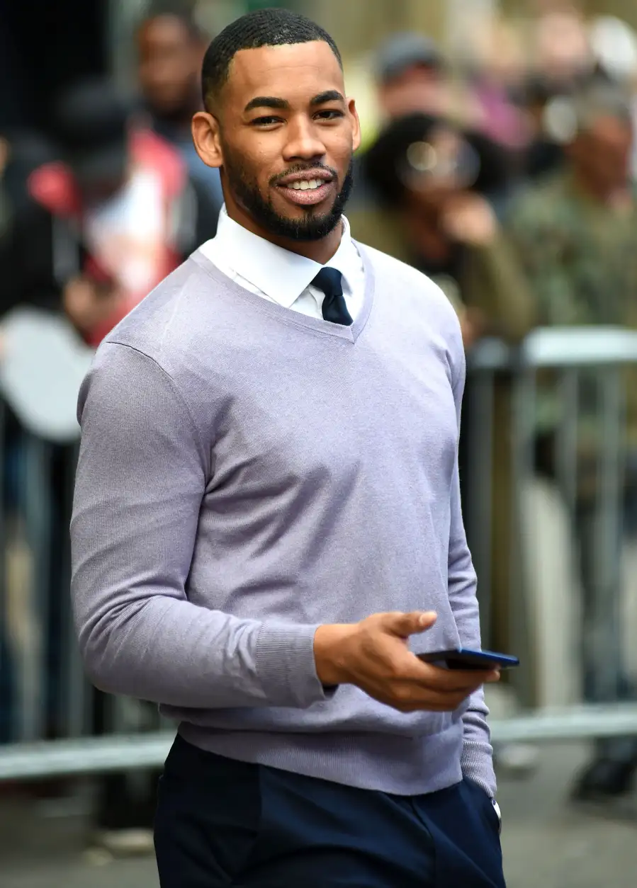 Mike Johnson Bachelor Nation Rallies Around Tyler Cameron