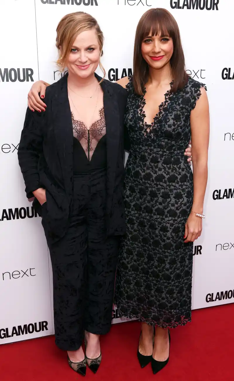 Rashida Jones Cant Believe Amy Poehler Owns Wine Shop