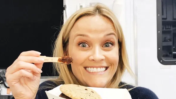 Reese Witherspoon Stars Snacking on Set