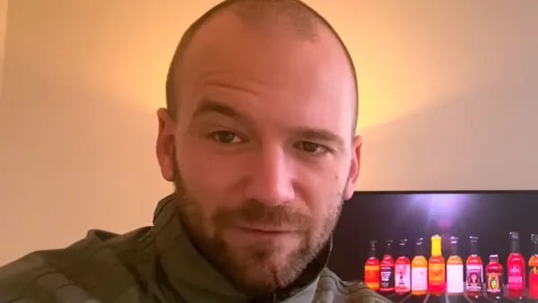 Sean Evans Hot Ones Fainting