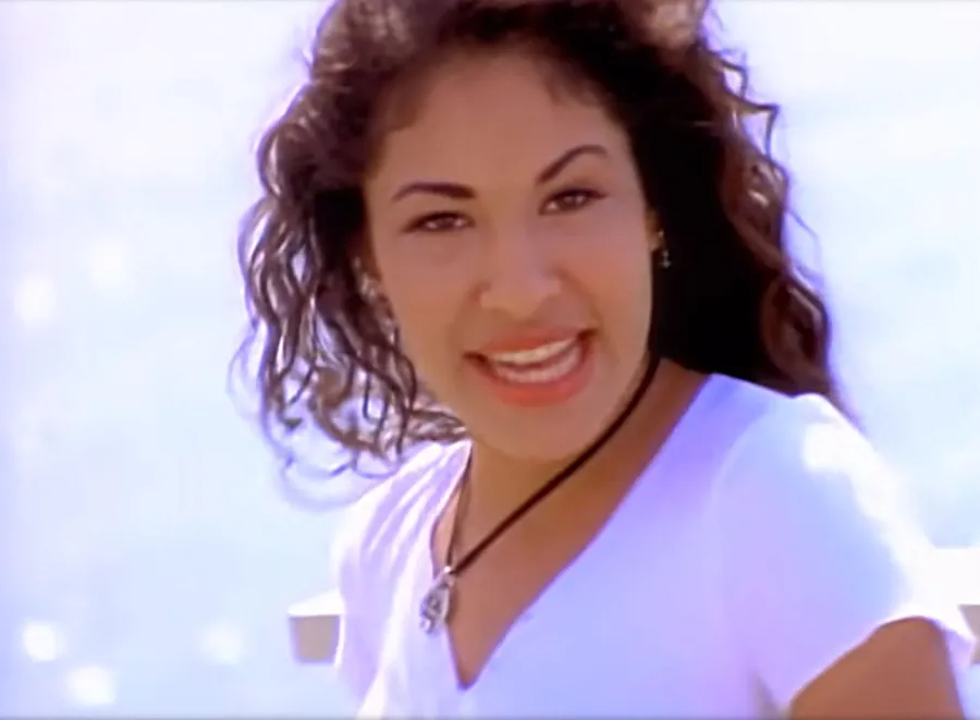 Selena Quintanilla Her Life in Photos