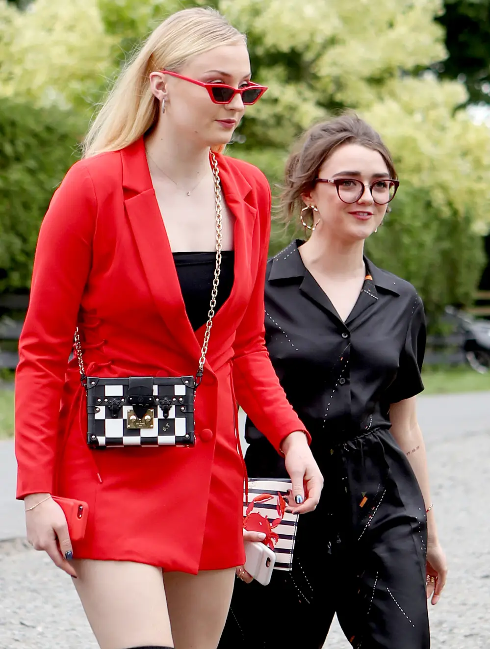 Sophie-Turner-Outfit-regret