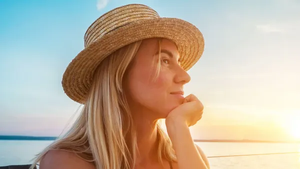 Must-Have Beauty Products for Your Spring and Summer Vacation