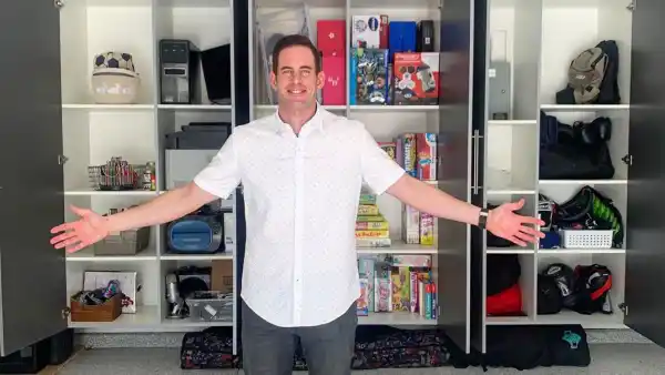Tarek-El-Moussa-and-Heather-Rae-Young-Show-Off-Their-Organized-Pantry,-Closets-and-More