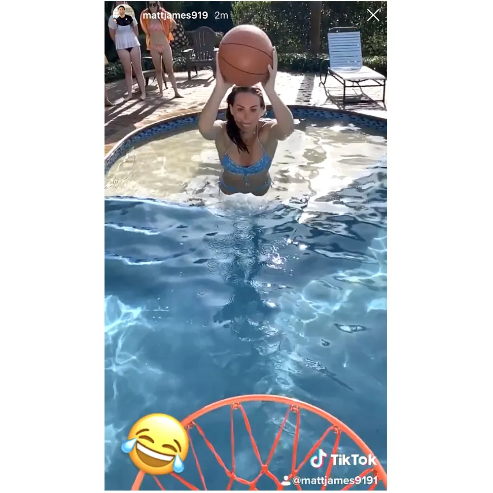 Tyler Cameron Hannah Brown Hit the Beach Together