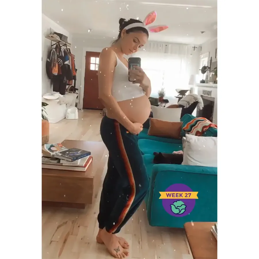 Bekah Martinez’s 2nd Pregnancy Pics: Baby Bump Album