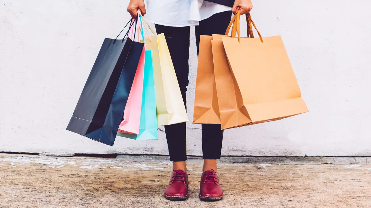 woman-with-shopping-bags