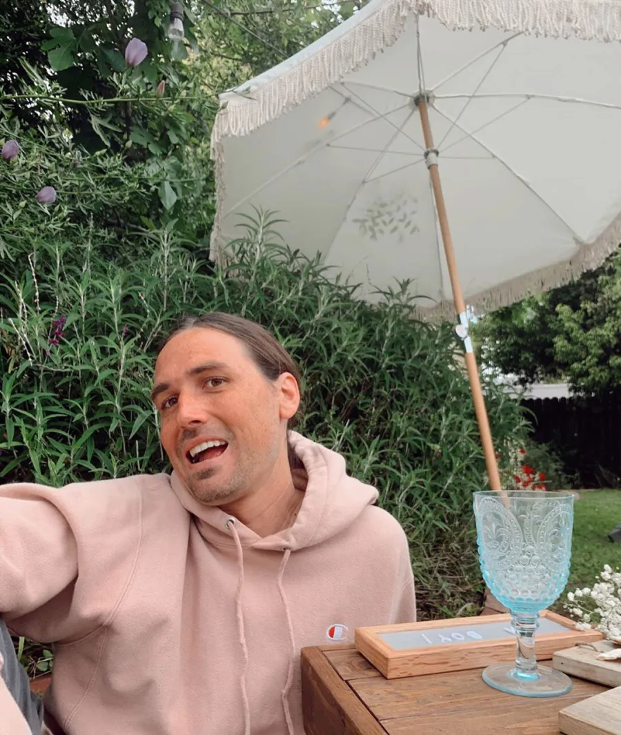 Bachelor Alum Bekah Martinez Reveals That Shes Having Baby Boy