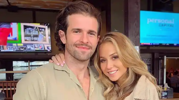 ‘Bachelorette’ Alum Jed Wyatt Explains How the Quarantine Has Been a ‘Good Test’ for His Relationship