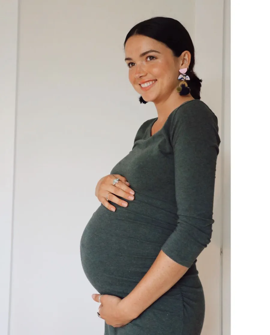 Bekah Martinez baby bump