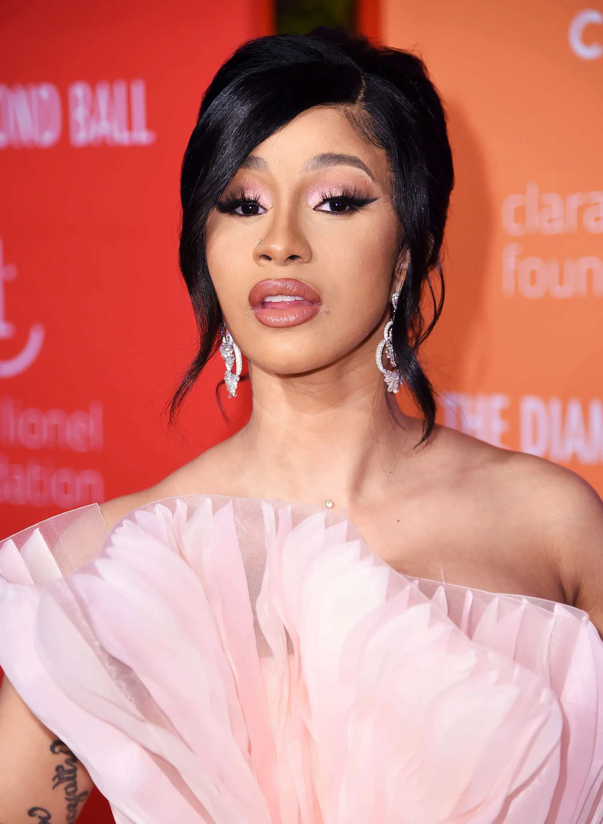Cardi B Attempts to Get a Bikini Wax During Quarantine: 'Today Is Pain Day'